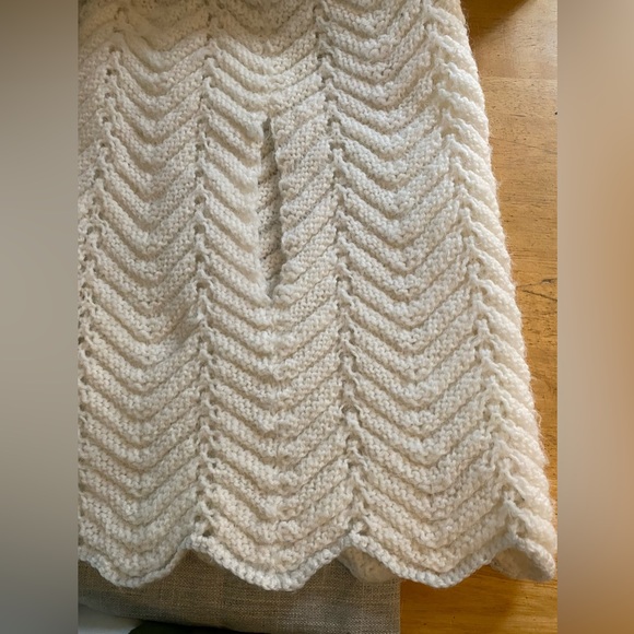 *VINTAGE* handmade knitted caplet - Picture 9 of 9